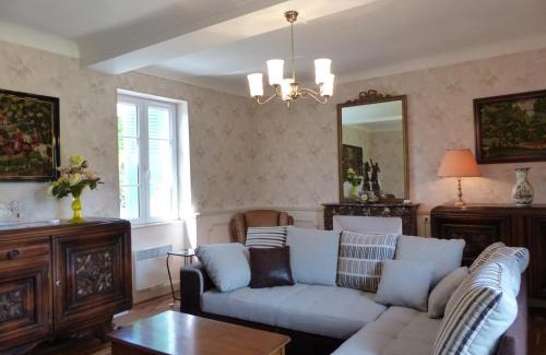 Saint-Bonnet-de-Rochefort House | Charmante maison rénovée avec jardin clos, 3 chambres, proche sites touristiques et villlage médiéval - FR-1-489-105