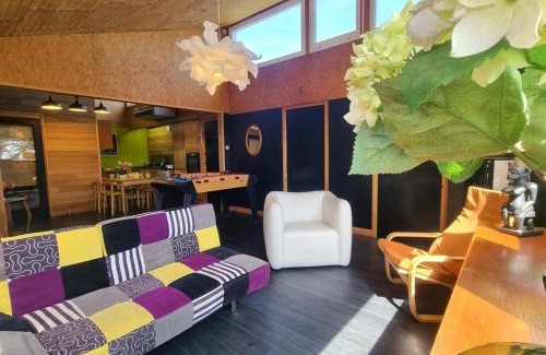 Montbrison House | Charmant gîte à Montbrison avec terrasse et jardin, parking, wifi - FR-1-496-329