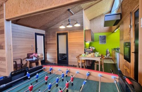 Montbrison House | Charmant gîte à Montbrison avec terrasse et jardin, parking, wifi - FR-1-496-329