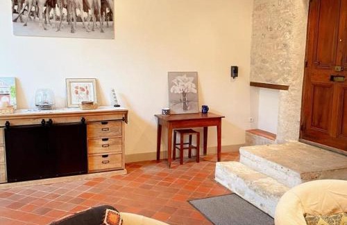 Pontlevoy House | Charmant gîte à Pontlevoy avec cour privée, vélos, terrasse et proche des châteaux et commerces - FR-1-491-353
