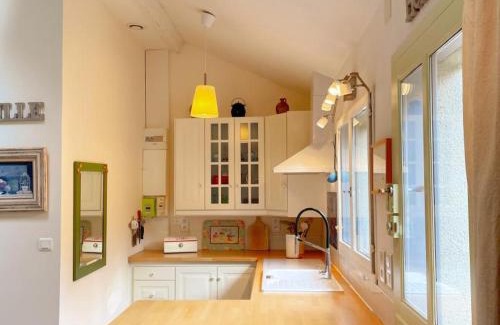 Pontlevoy House | Charmant gîte à Pontlevoy avec cour privée, vélos, terrasse et proche des châteaux et commerces - FR-1-491-353