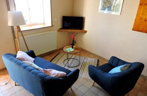 Pralong House | Charmant Gîte avec Jardin Privatif, Proche Montbrison, Équipé Moderne et Confort Total - FR-1-496-117