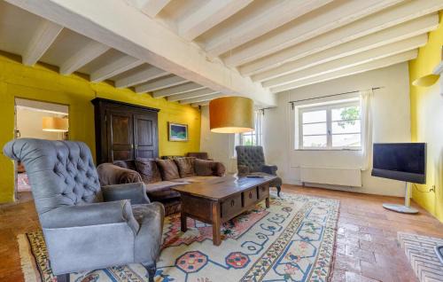 Bailly-en-Riviere House | Charmant Gîte En Campagne