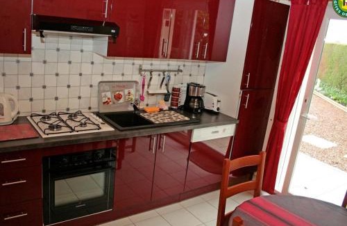 Fiennes House | Charmant gîte familial à Fiennes, 2 chambres, jardin privé, terrasse, proche Wissant, animaux acceptés - FR-1-376-118