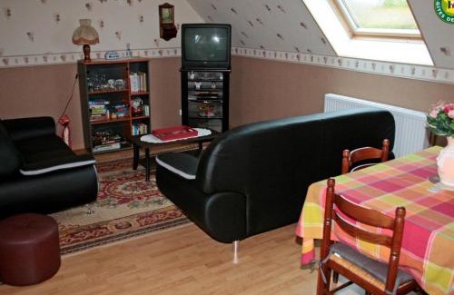 Fiennes House | Charmant gîte familial à Fiennes, 2 chambres, jardin privé, terrasse, proche Wissant, animaux acceptés - FR-1-376-118