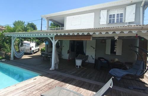 Le Vauclin House | CHARMANT HAUT DE VILLA AVEC PISCINE PARTAGEE