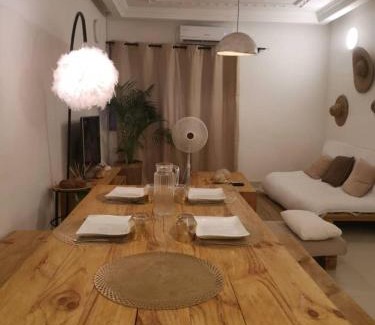 Cococodji Apartment | Charmant loft moderne et privé en zone plage