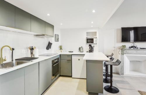 Notre-Dame du Mont Apartment | Charmant logement au coeur du cours julien