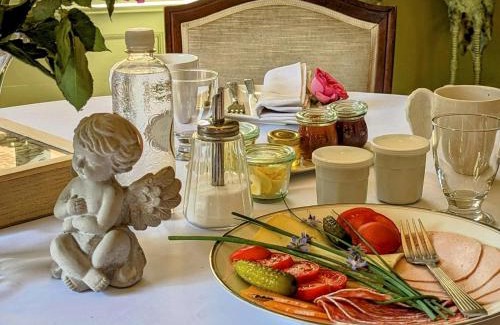 Saulx Bed & Breakfast | Charmant logement à Saulx - FR-1-583-235