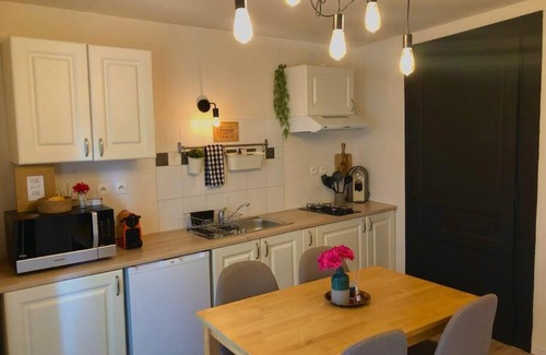 Saint-Claude Apartment | Charmant logement & terrasse au centre historique