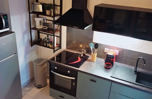Salavas House | Charmant Mazet de 70 M2 Avec Terrasse et Parking