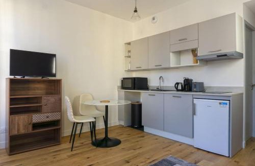 Carabacel Apartment | Charmant Palais Riviera climatisé Vieux Nice