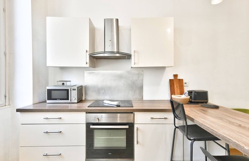 Noailles Apartment | Charmant Petit Appartement Avec Climatisation