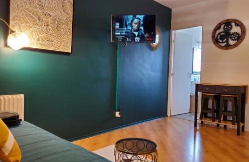 Ramonville-Saint-Agne Apartment | CHARMANT STUDIO☆NETFLIX☆CANAL+☆CANAL SAT☆PARKING☆