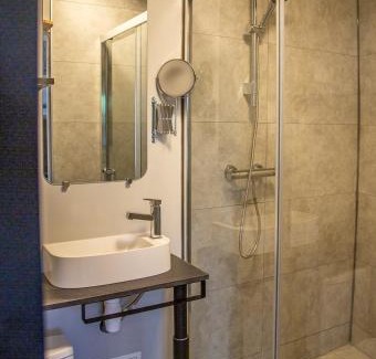 Saint-Aubin-de-Medoc Ski Chalet | Charmant studio
