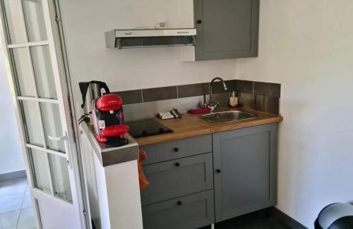 Saint-Ay Apartment | Charmant studio à Saint-Ay, 25 m², avec vue sur le jardin
