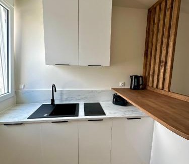 Justices Apartment | Charmant Studio à Saint Léonard