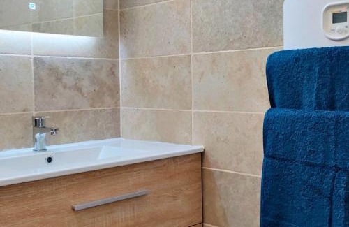 Vals-les-Bains Apartment | Charmant Studio avec Parking Gratuit