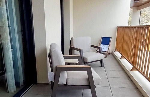 Formigueres Apartment | Charmant Studio Avec Parking et Garage Pour Déposer en Sécurité vos Équipements