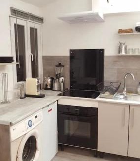 4th Arrondissement Apartment | Charmant studio Chartreux