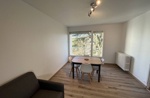 Beaulieu - Maladrerie - Saint-Paul Apartment | Charmant Studio