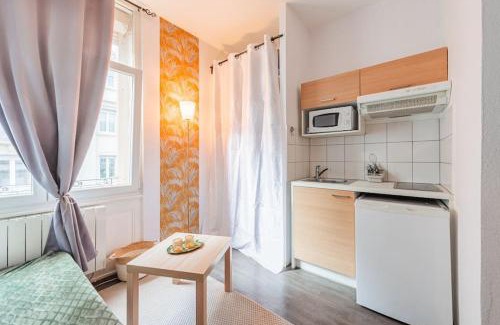 Poincare Apartment | Charmant Studio Halles
