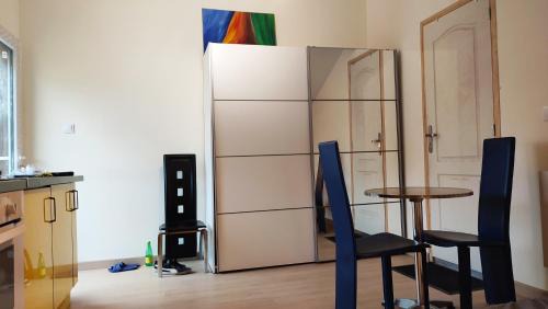 La Courneuve House | Charmant Studio pour une ou deux personnes
