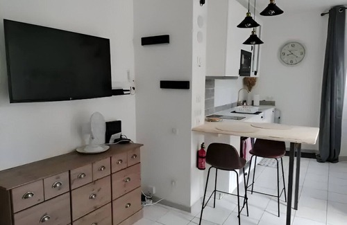 Tarbes Apartment | Charmant Studio Tout Proche de la Place Verdun