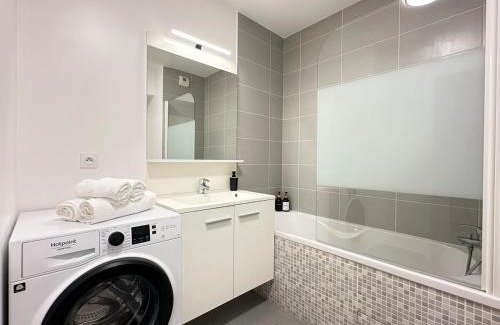 La Celle-sous-Gouzon Apartment | charmant T2 avec parking privé près de la gare