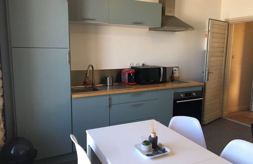 Saint-Regnobert-de-la-Cote-de-Nacre Apartment | Charmant T2 Vue Mer Décoration Soignée