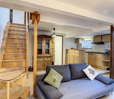 Chantilly Apartment | Charmant triplex centre-ville de Chantilly