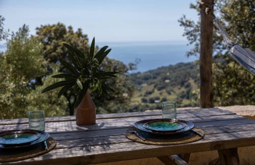 Cargese House | charmante bergerie à Cargese tres belle vue mer avec jardin