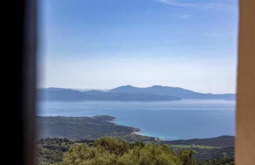 Cargese House | charmante bergerie à Cargese tres belle vue mer avec jardin