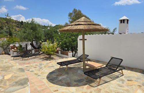 Colmenar House | Charmante casita met veranda en privé zwembad op een kleinschalige Finca