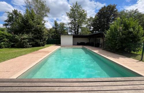 La Walck Villa | Charmante Demeure Piscine au Calme Parc Tennis