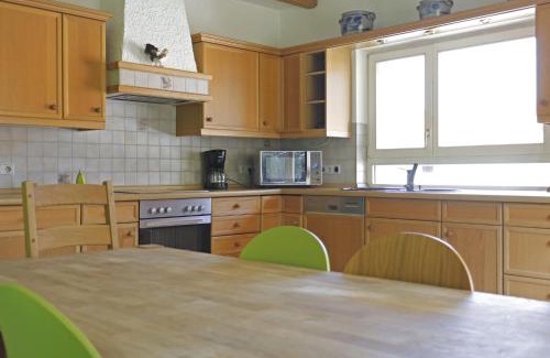 Bad Wildungen Apartment | Charmante Ferienwohnung mit Garten in Hüddingen