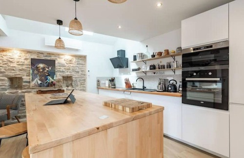 Marsannay-la-Cote House | Charmante Maison Climatisée Avec son Jardin à 10 Minutes de Dijon