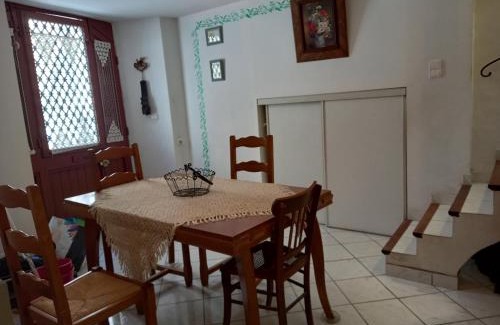 Saint-Jean-du-Bruel House | charmante maison de village