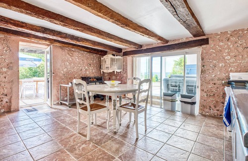 Montrem House | Charmante Maison avec Piscine