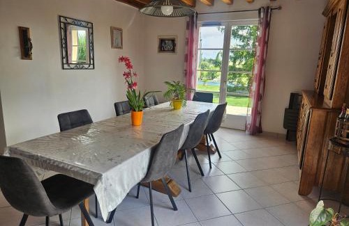 Champlost Apartment | Charmante maison de campagne