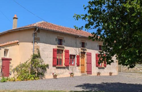 Charente Limousine House | Charmante Maison de Campagne avec Piscine Chauffée en Charente - FR-1-653-278