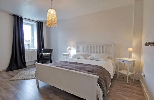 Lanmeur House | Charmante Maison de ville à 6 km de la mer