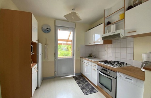 Erquy House | Charmante Maison en Pierres, Dans le Centre D'erquy,