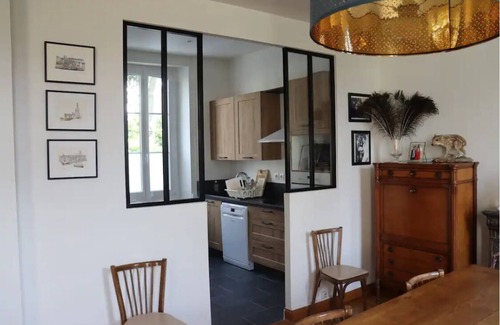 Laval House | Charmante Maison Ensoleillée Avec Jardin