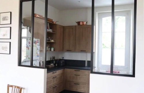 Laval House | Charmante Maison Ensoleillée Avec Jardin
