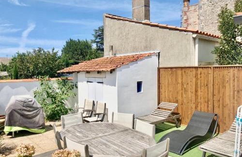 Fouras House | Charmante Maison Fourasine Centre-ville Jardin