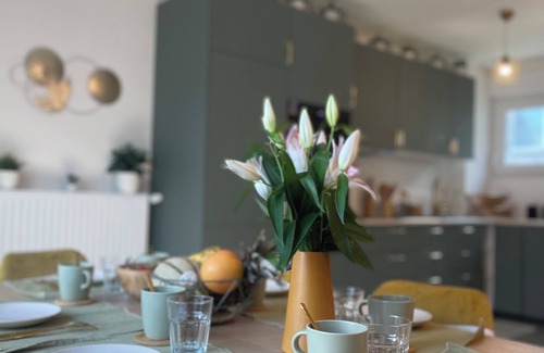 Saint-Nazaire House | Charmante Maison Familiale Entre Plage et Parc
