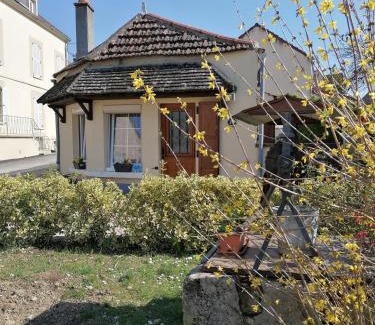 Voutenay-sur-Cure House | Charmante maison prés de Vézelay