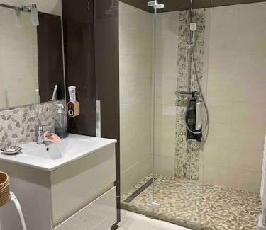 Orly House | Charmante maison sur propriété