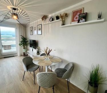 Sinsheim Apartment | Charmante Penthouse - Therme Badewelt - Museum in Sinsheim Hoffenheim